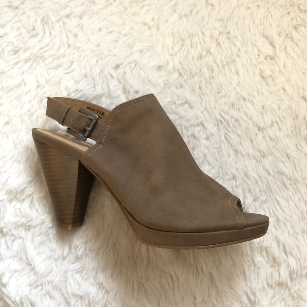 CL by Chinese Laundry Peep Toe Tan Booties
